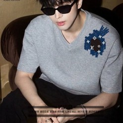루* 페인트 무늬 디자인 v넥 티셔츠