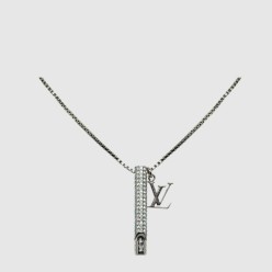 LV 휘슬 목걸이 M68874