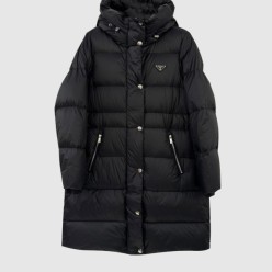 로고 코트