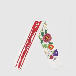 플로라 프린트 실크 넥 보우 699497