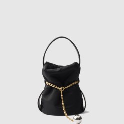 쁘띠 삭 누아르 미니 리나일론 및 나파 가죽 버킷백 1BE088